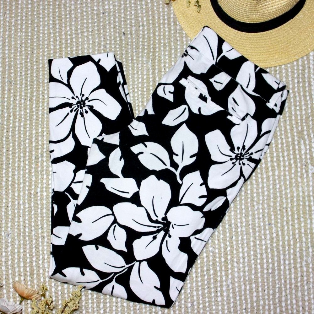 Floral Pattern Blak & White Stretch Pants Women's Size 4